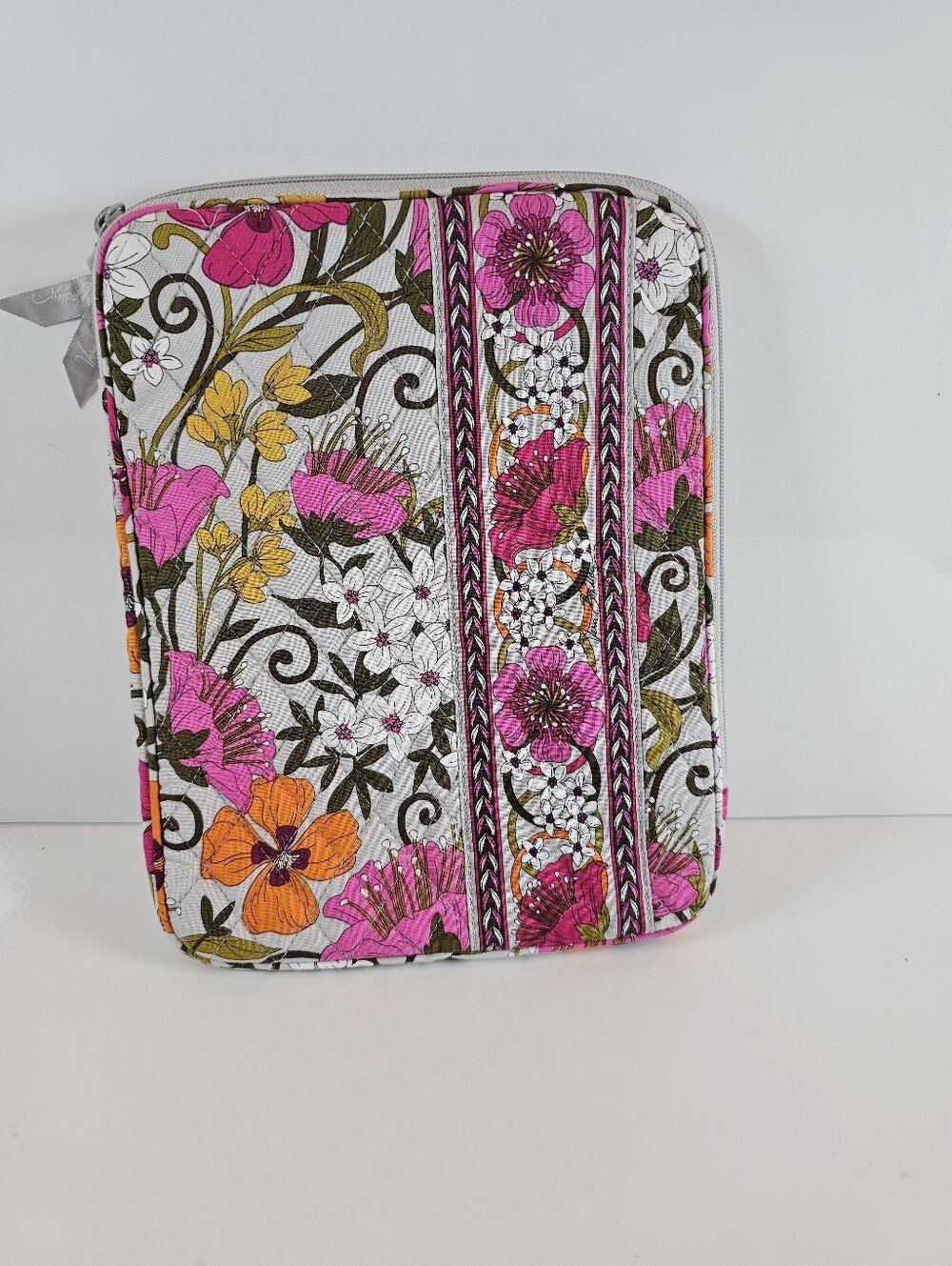 Title: Vera Bradley Floral Tablet Sleeve Case 10.5 x 8.5 Quilted Zip Padded NWOT - Picture 2 of 5